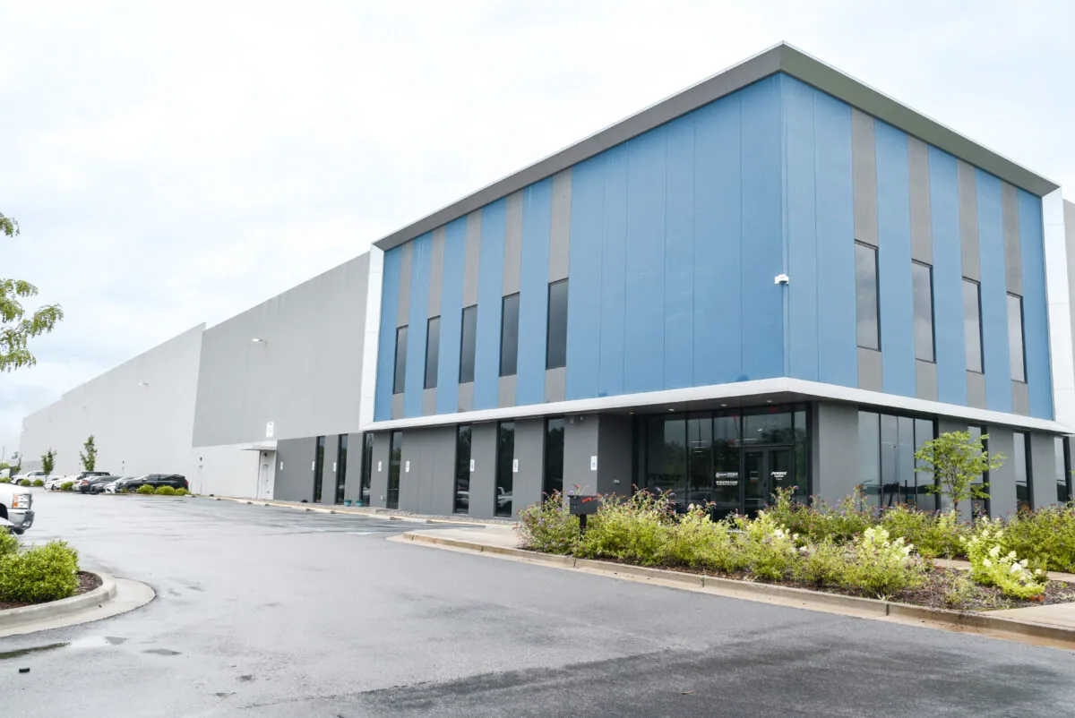 Distribution Center Roofing in Gresham, OR